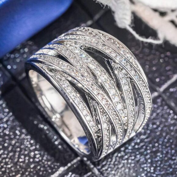 18k White Gold Diamond Ring Wide Ring Band - Picture 6 of 9